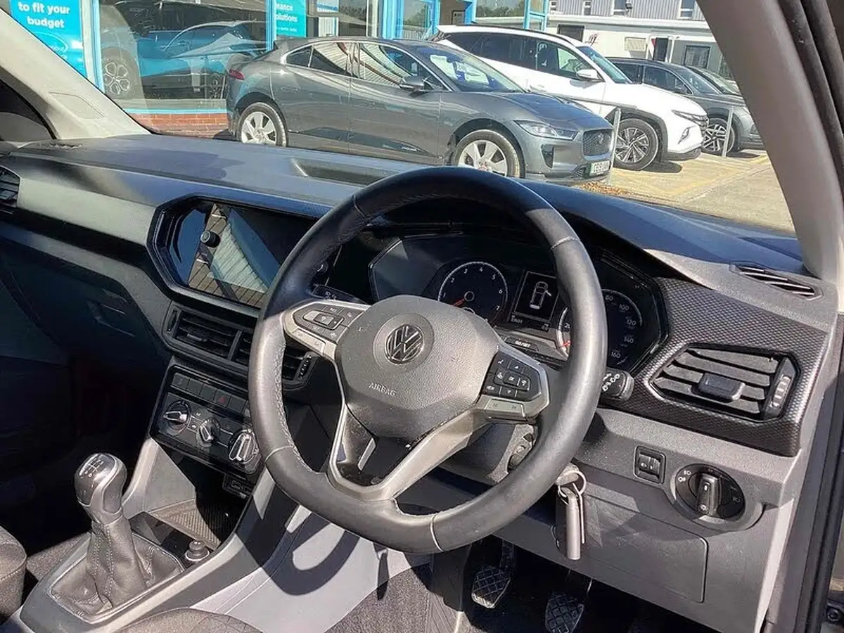 2020-volkswagen-t-cross-10-tsi-se-115ps-big-6