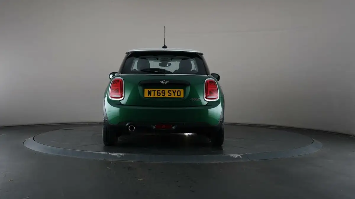 2019-mini-cooper-15-cooper-classic-hatchback-3d-big-26