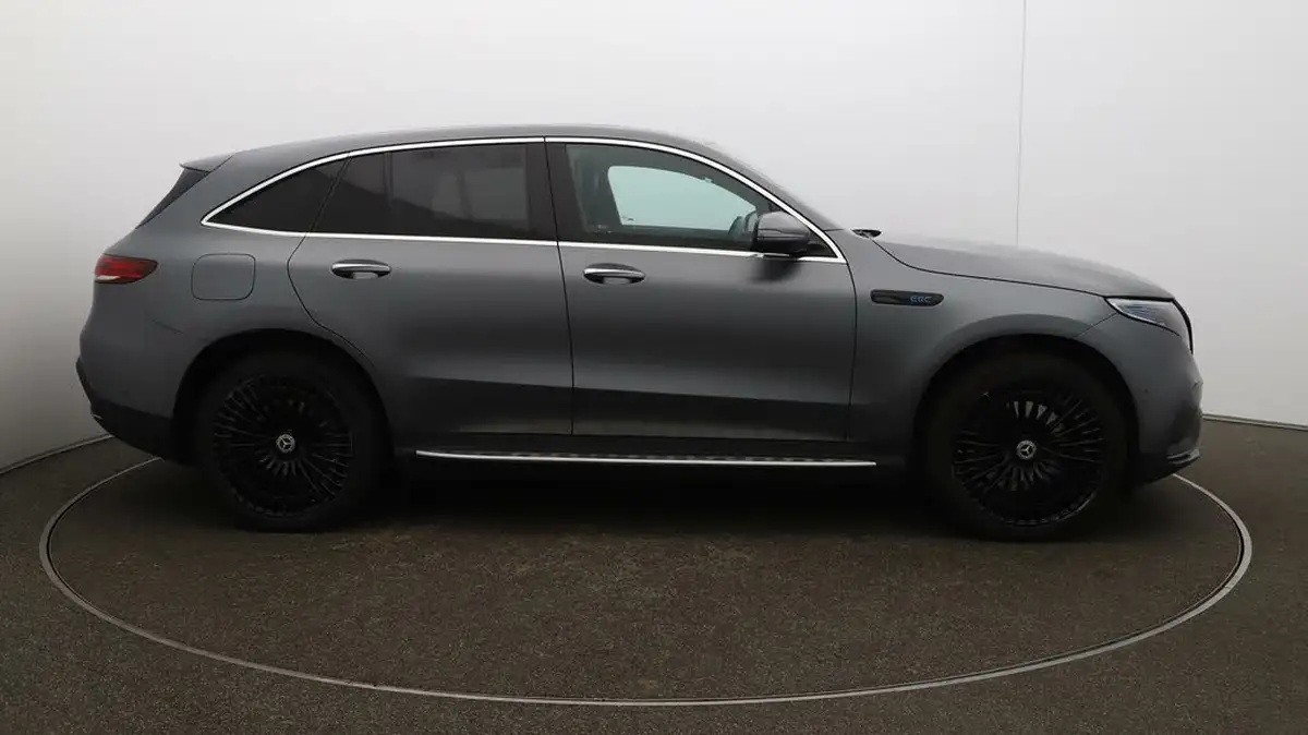 2022-mercedes-benz-eqc-e-eqc-400-amg-line-premium-plus-big-52