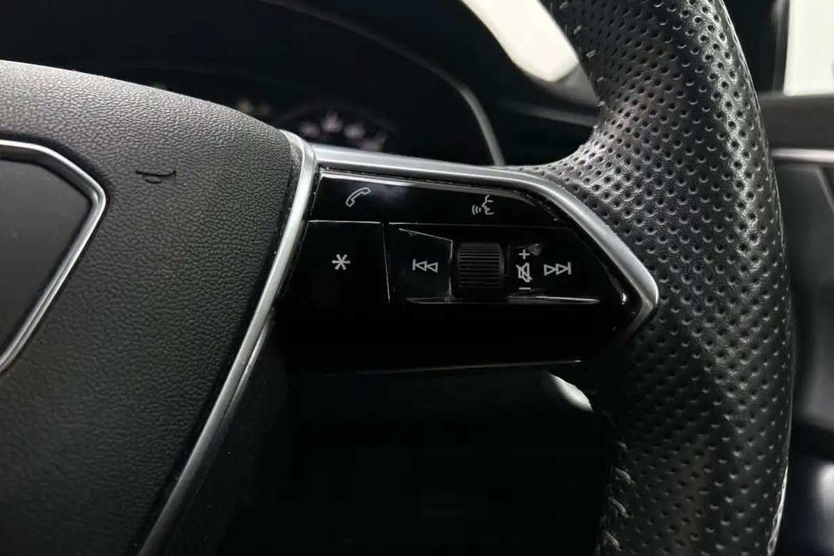2020-audi-a6-saloon-20-40-tdi-black-edition-big-8