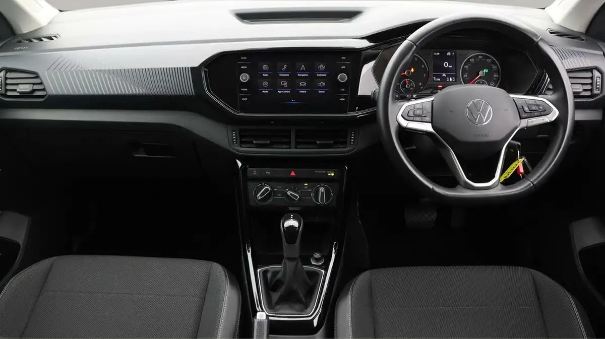2022-volkswagen-t-cross-10-tsi-black-edition-110ps-dsg-big-18
