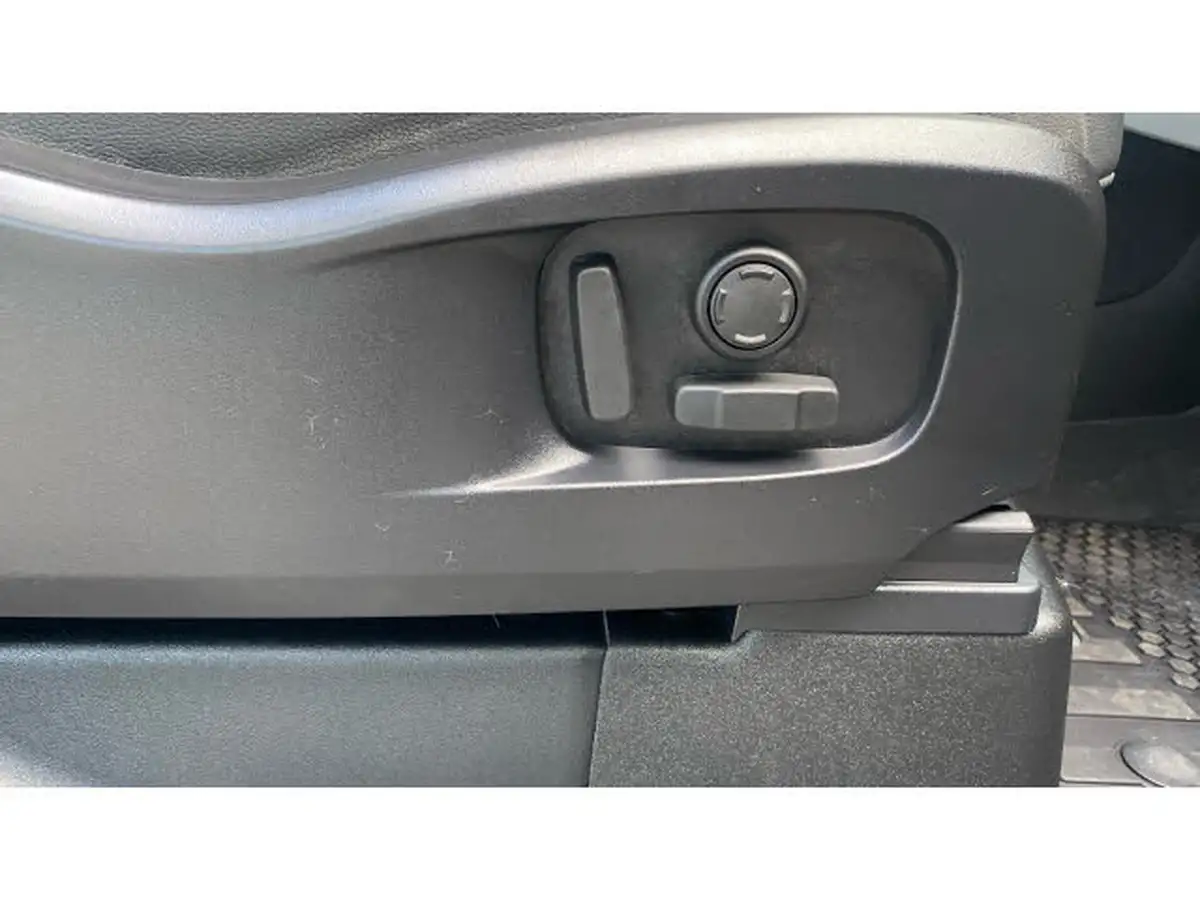 2023-land-rover-90-defender-30-d250-hard-top-se-90-2997cc-big-29