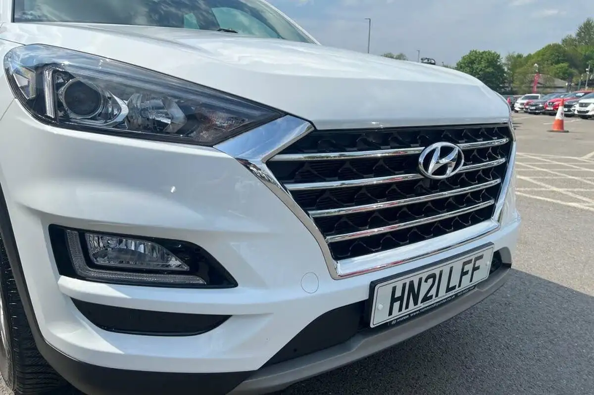 2021-hyundai-tucson-16crdi-se-nav-136ps-dct-big-16