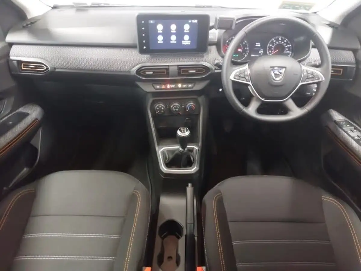 2022-dacia-sandero-stepway-10-tce-comfort-90bhp-big-2