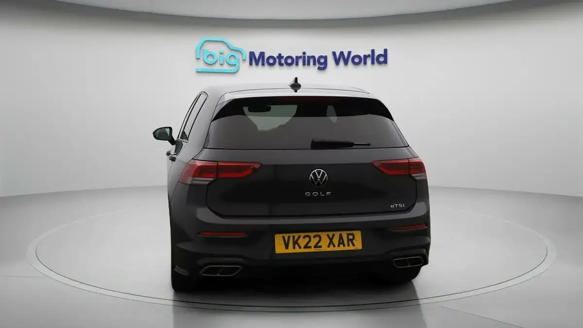 2022-volkswagen-golf-15-etsi-r-line-150ps-hatchback-big-6