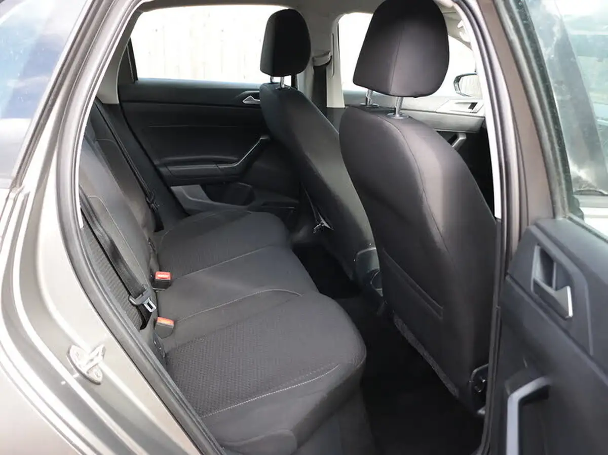 2019-volkswagen-polo-10-tsi-se-ss-dsg-big-23