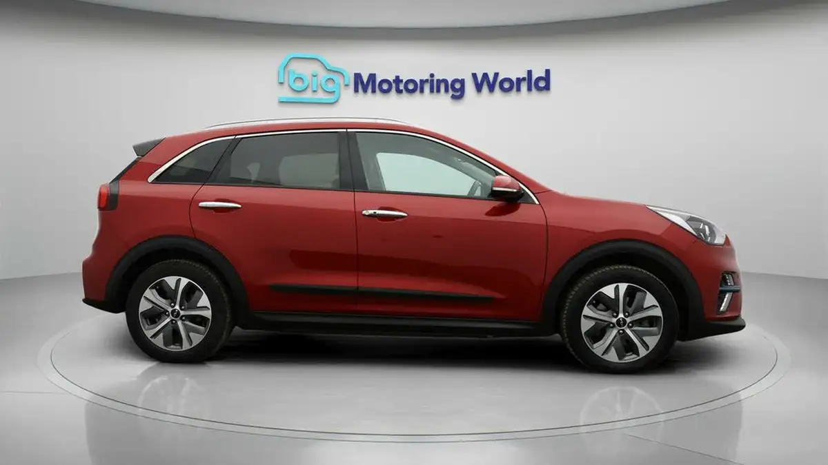 2022-kia-niro-ev-e-3-big-7