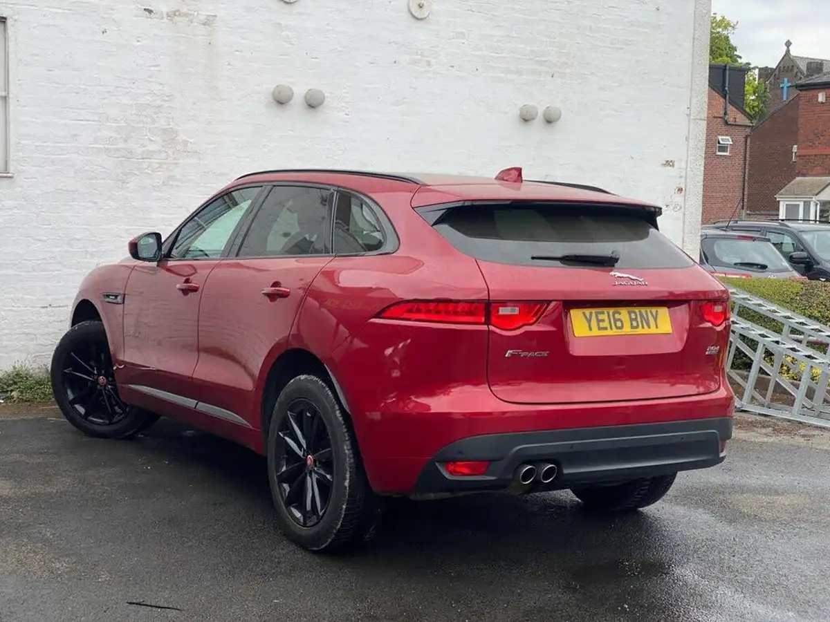 2016-jaguar-f-pace-20-i4d-r-sport-awd-auto-big-6
