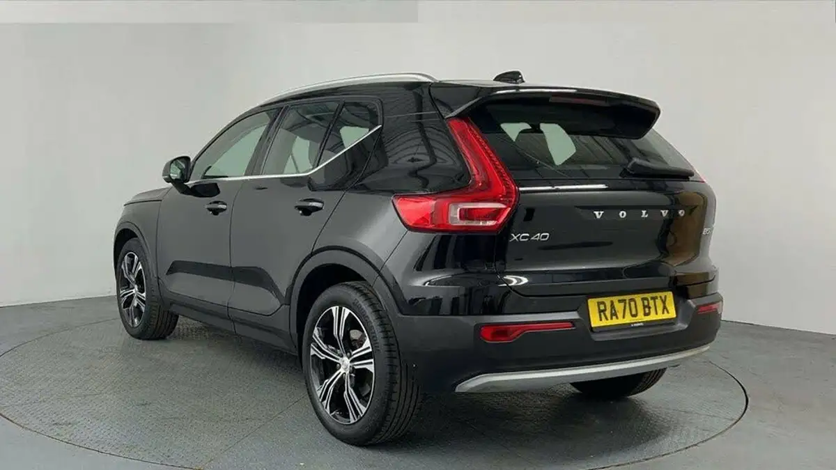 2020-volvo-xc40-20-b5-inscription-pro-big-7