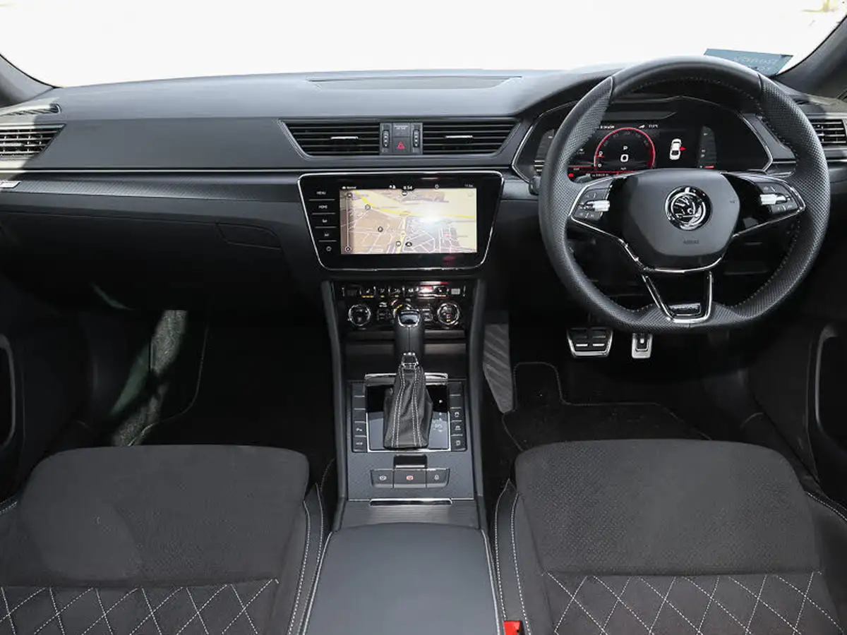 2023-skoda-superb-20-tsi-sportline-plus-190ps-hatchback-big-3
