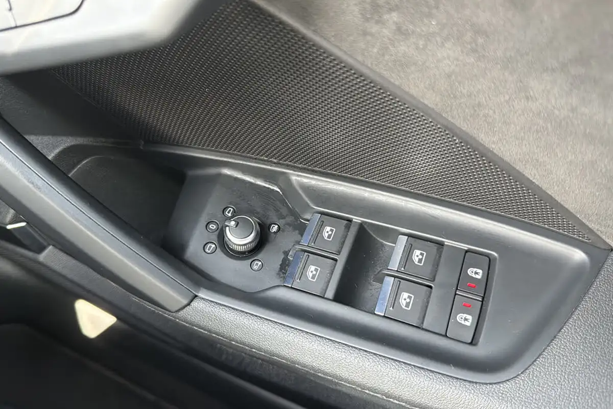 2021-audi-a3-15-35-tfsi-edition-1-sportback-5d-big-38