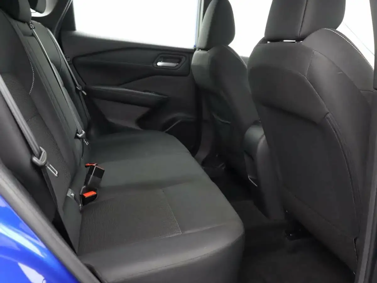 2023-nissan-qashqai-13-dig-t-acenta-premium-140ps-big-32