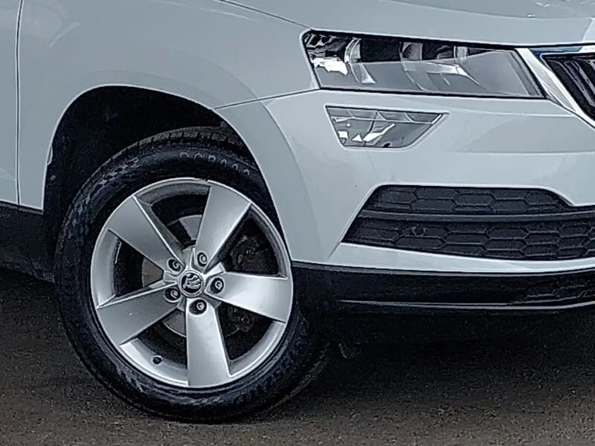 2019-skoda-karoq-10-tsi-se-big-8