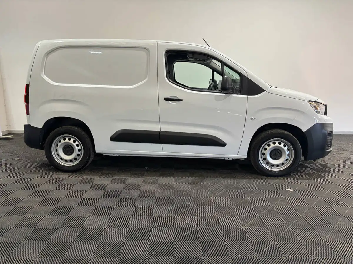 2023-peugeot-partner-15-bluehdi-1000-professional-premium-100pseu6d-ss-big-14