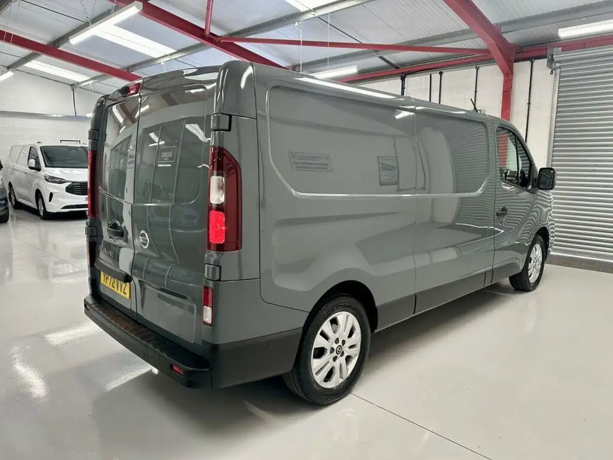 2023-nissan-primastar-20dci-tekna-30-l2h1-110pseu6d-panel-big-4