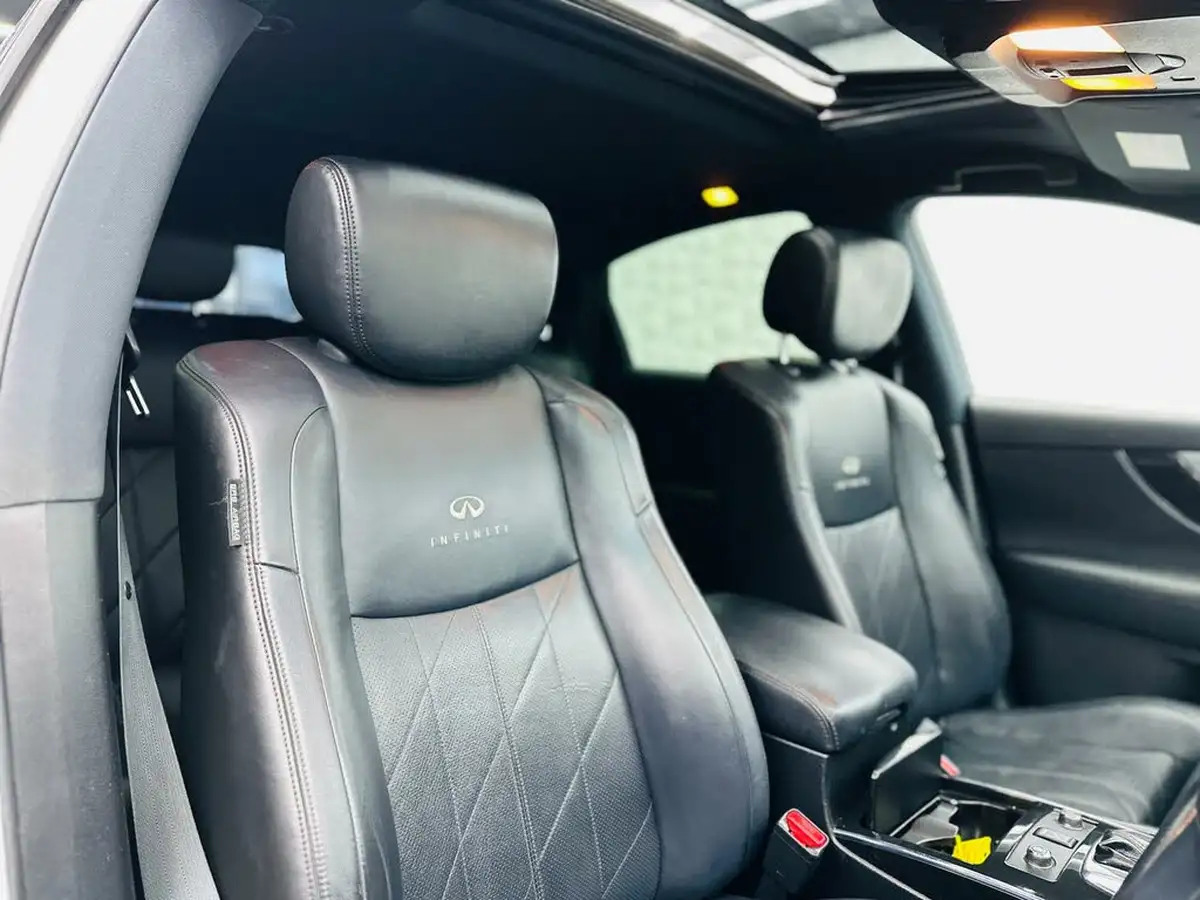 2011-infiniti-fx-30td-gt-big-20
