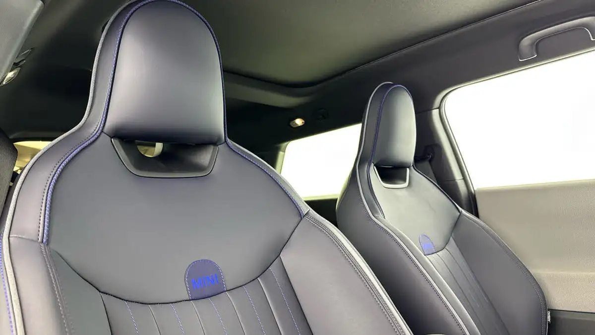 2024-mini-cooper-e-cooper-se-exclusive-level-2-big-25