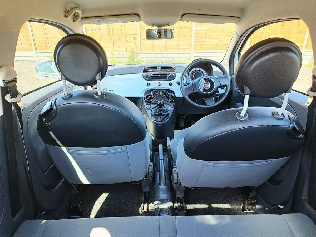 2009-fiat-500-12-pop-big-32