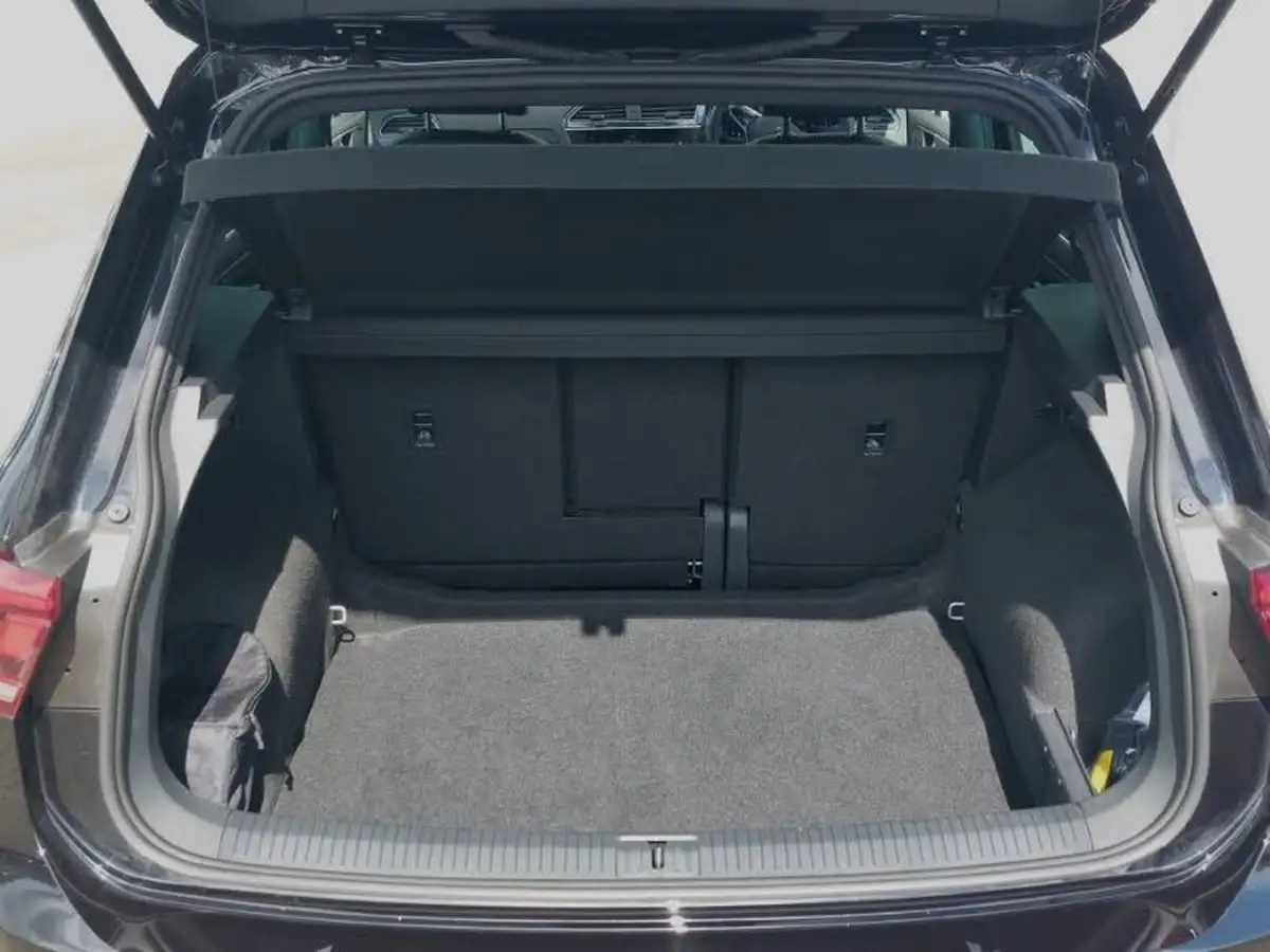 2024-volkswagen-tiguan-15-tsi-r-line-edition-big-7