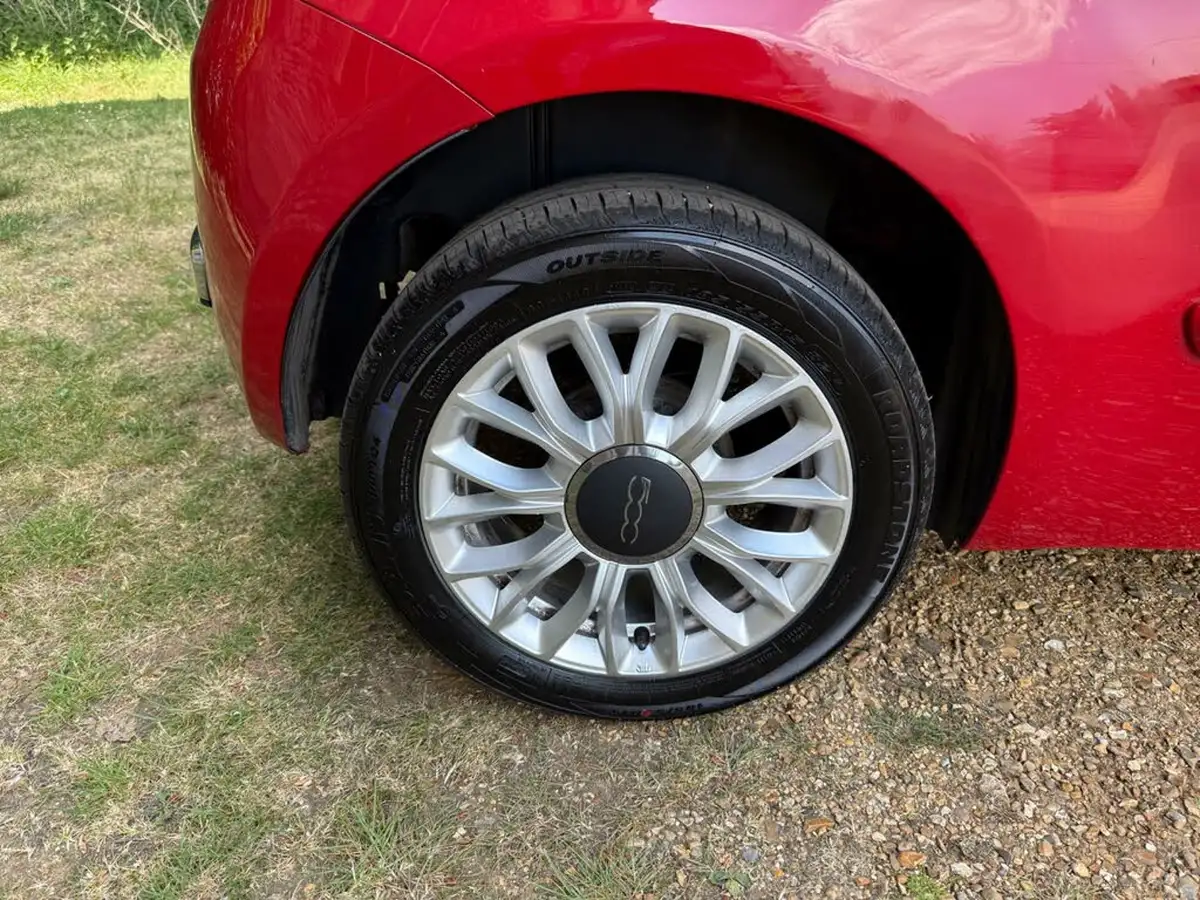 2015-fiat-500-12-lounge-ss-big-12