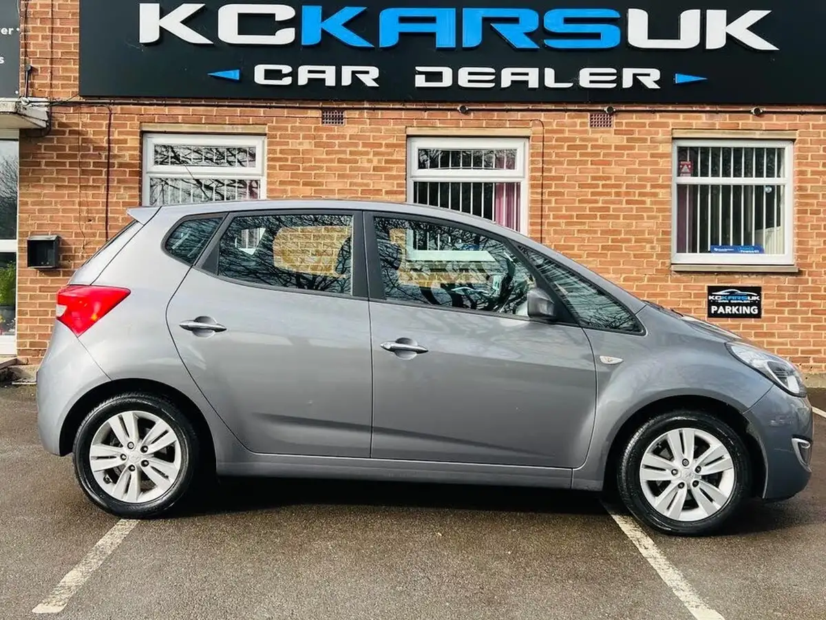 2014-hyundai-ix20-16-active-125ps-big-5
