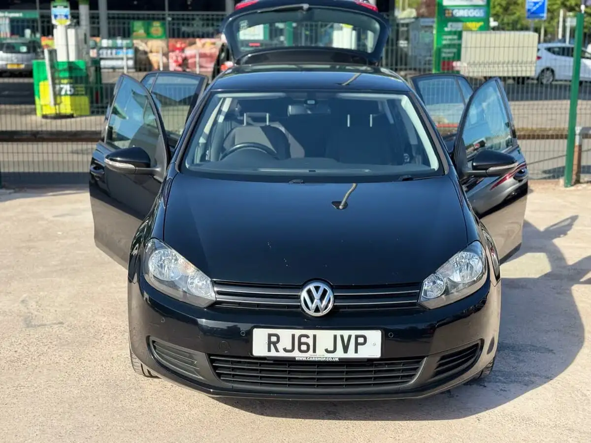 2011-volkswagen-golf-16td-blue-motion-match-5d-big-20