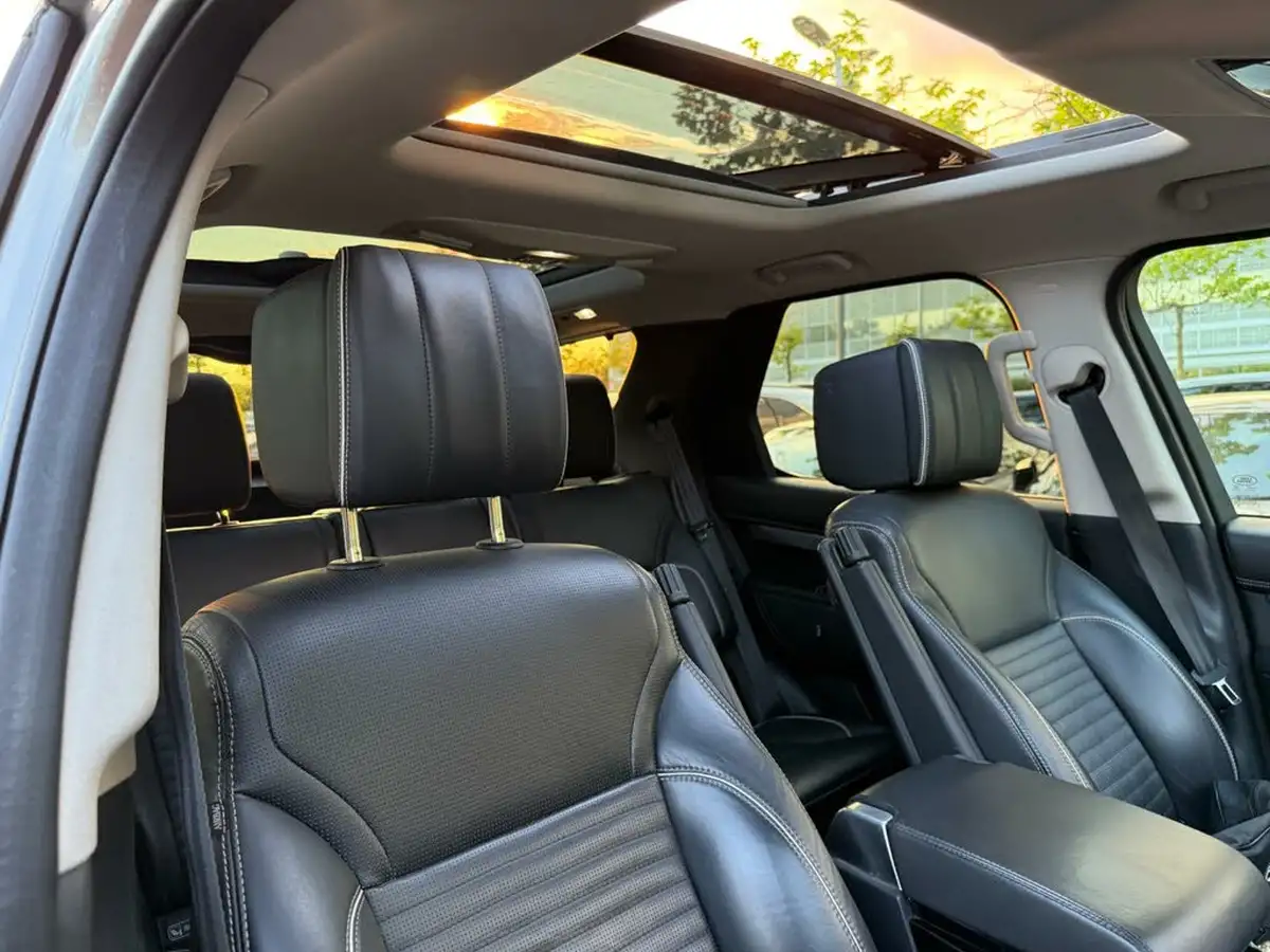 2017-land-rover-discovery-30td6-first-edition-big-39