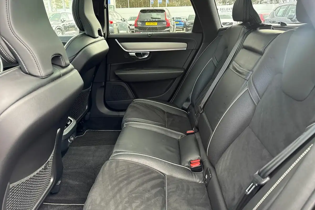 2019-volvo-v90-20td-d5-r-design-plus-big-16