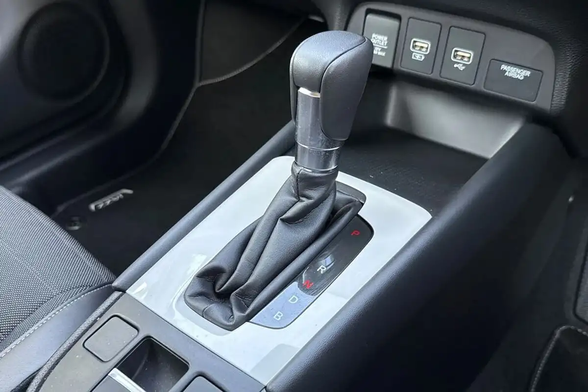 2023-honda-jazz-15-i-mmd-crosstar-advance-big-20