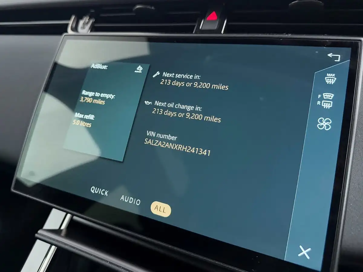 2023-land-rover-range-rover-evoque-20-d200-dynamic-se-big-54