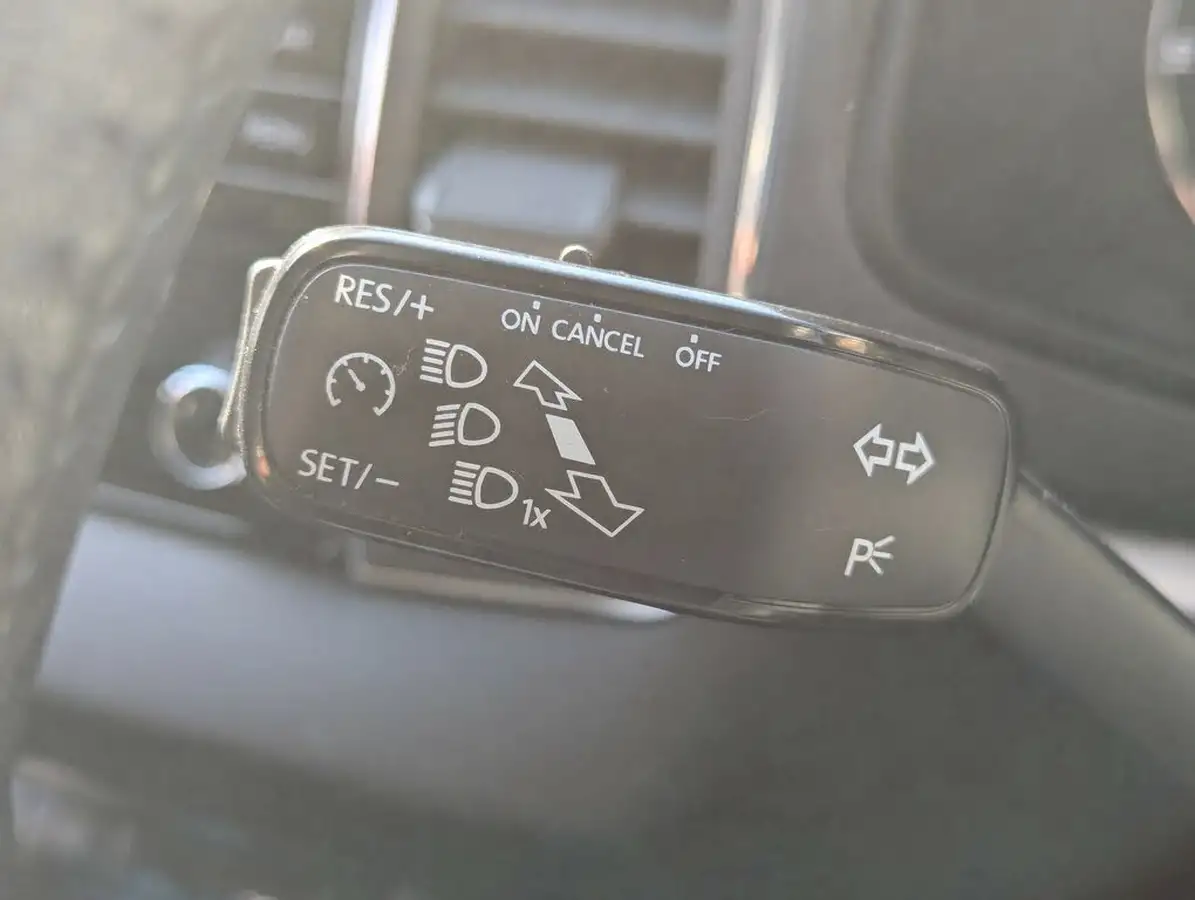 2022-skoda-karoq-15-tsi-se-l-big-16