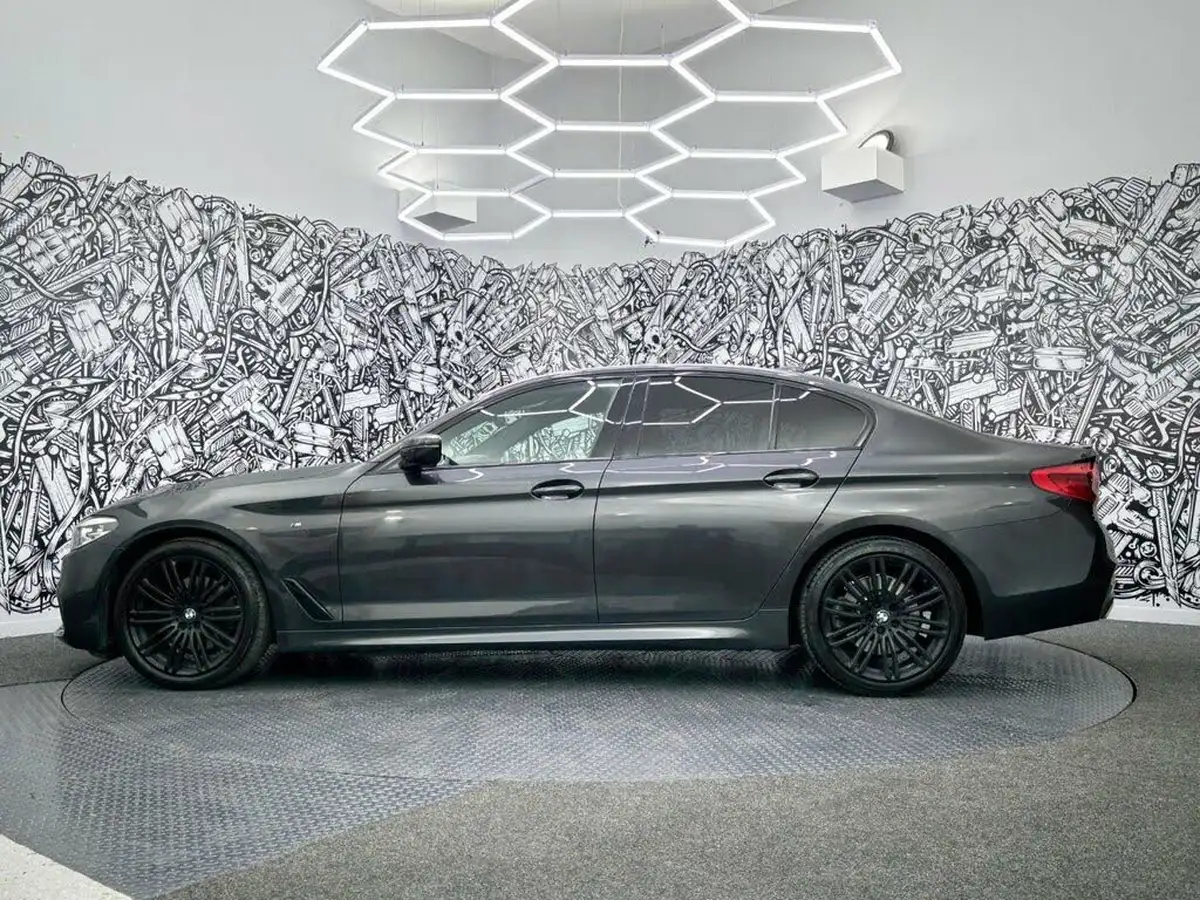2019-bmw-5-series-20td-520d-m-sport-188bhp-xdrive-tech-pack-saloon-4d-big-11