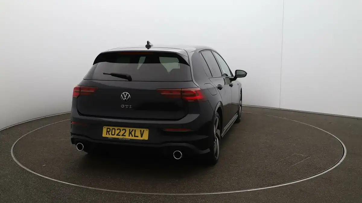 2022-volkswagen-golf-20-tsi-gti-dsg-big-56