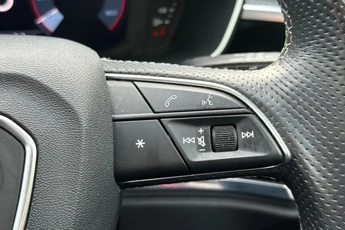 2021-audi-q3-20-35-tdi-s-line-comfort-sound-pack-station-wagon-big-38