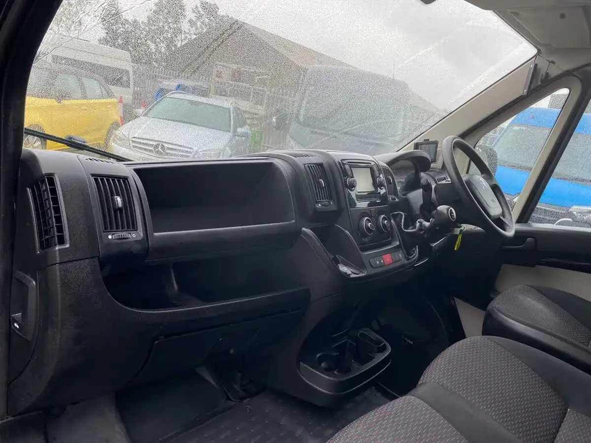 2017-citroen-relay-20bluehdi-35-l2h1-enterprise-big-7