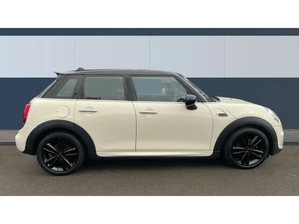 2019-mini-cooper-15-cooper-sport-hatchback-5d-auto-big-4