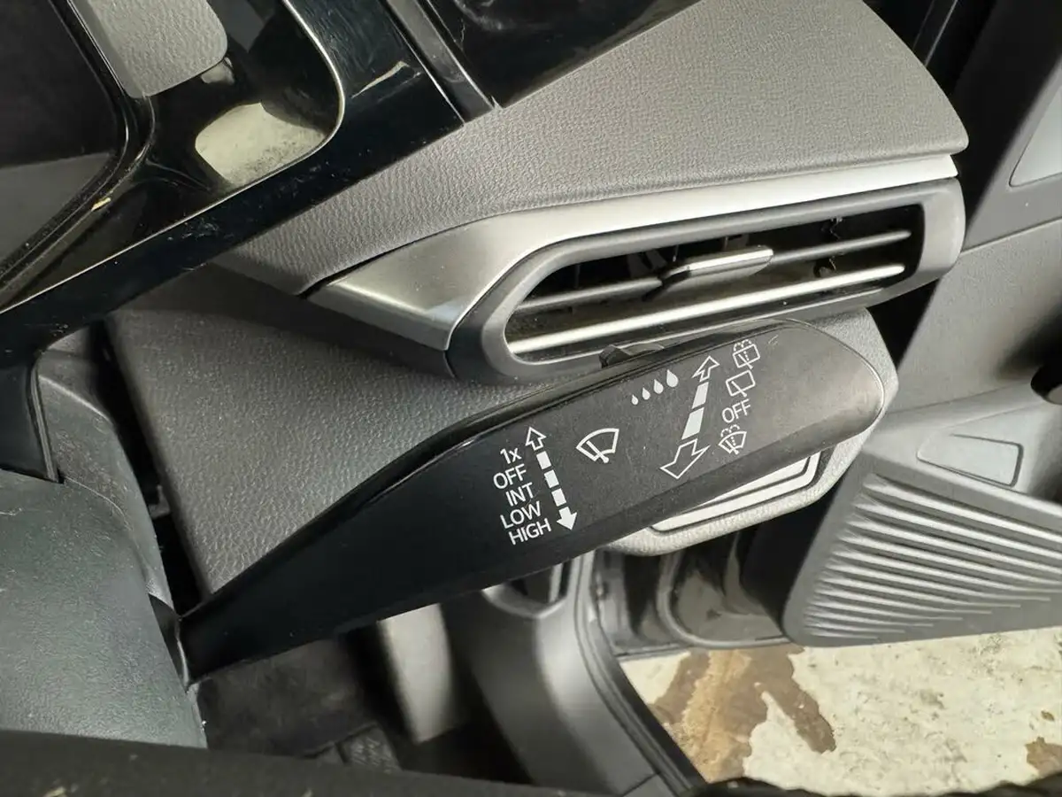 2021-volkswagen-id4-e-first-edition-big-27