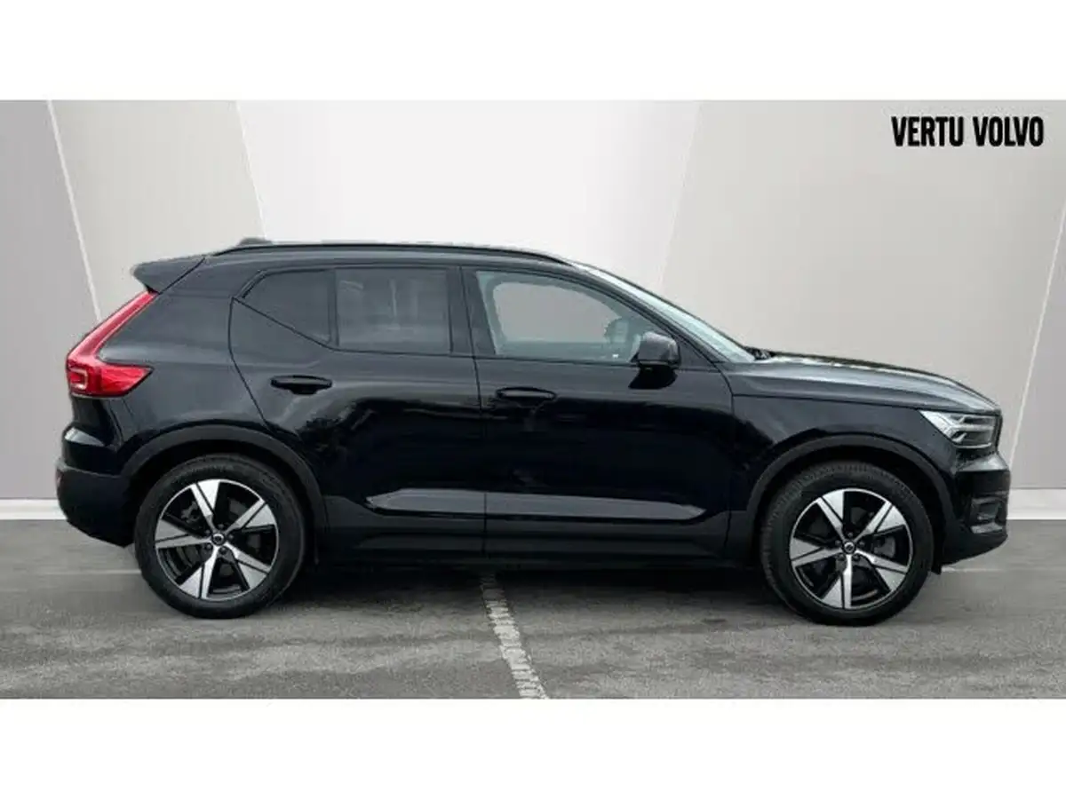 2022-volvo-xc40-e-recharge-plus-228bhp-big-2