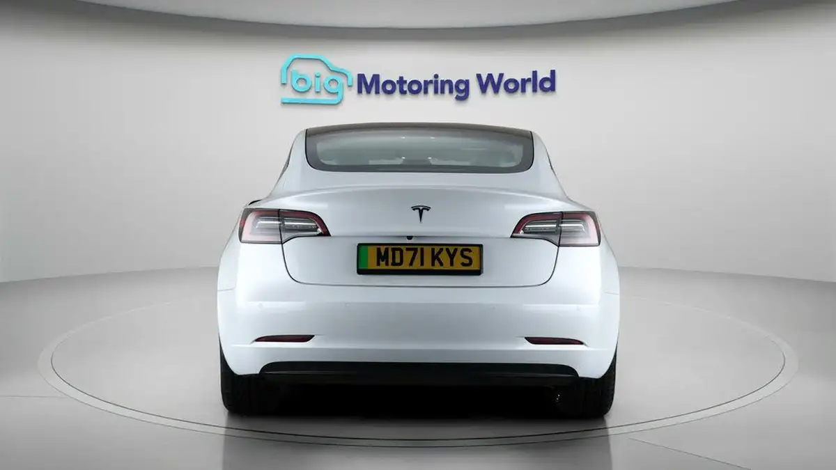 2021-tesla-model-3-e-standard-plus-big-6