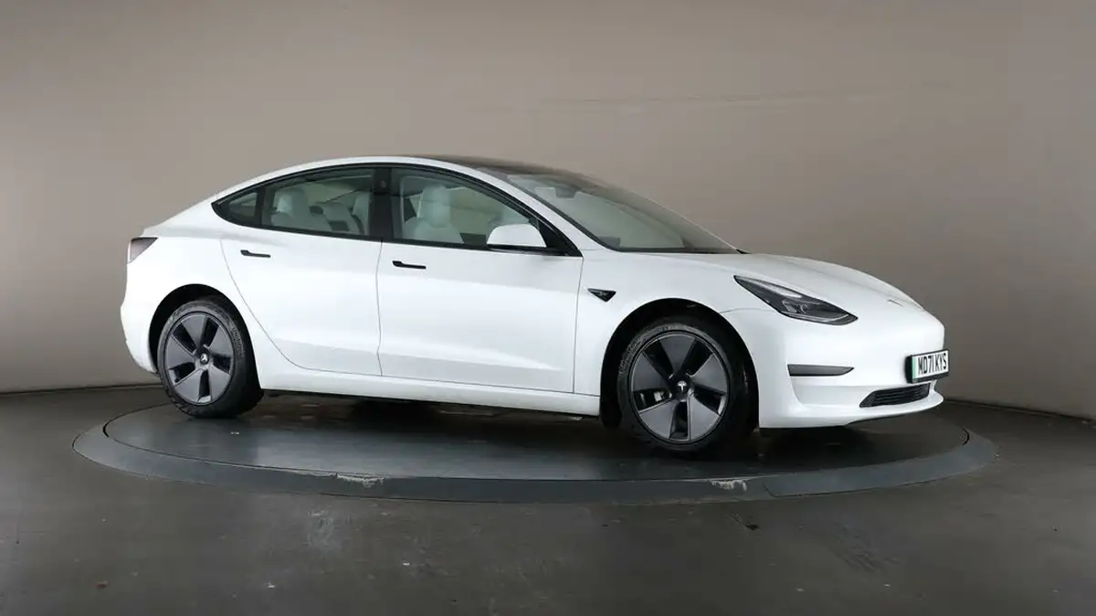 2021-tesla-model-3-e-standard-plus-big-54