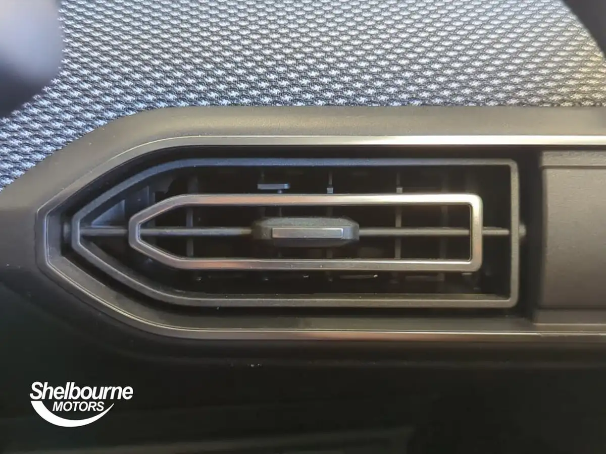 2022-dacia-sandero-10-tce-comfort-90bhp-big-9