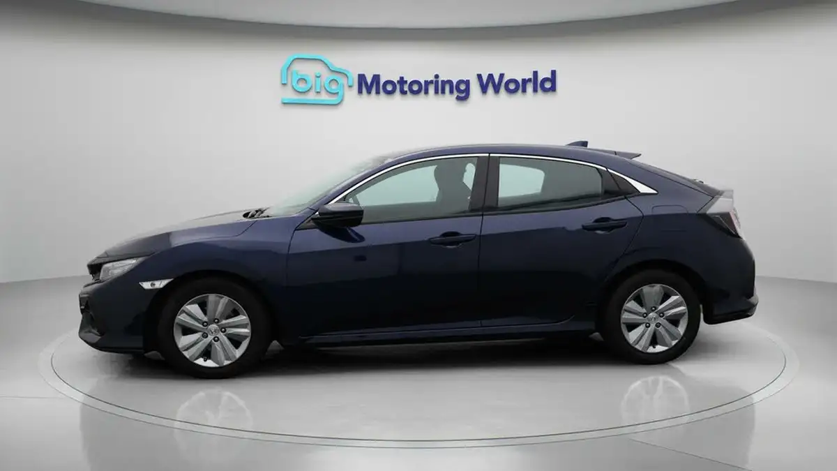 2020-honda-civic-10-vtec-turbo-se-hatchback-5d-cvt-big-3