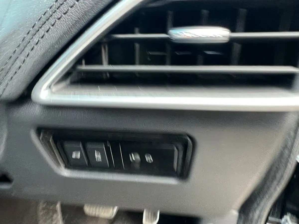 2019-jaguar-f-pace-20-i4d-portfolio-180ps-ss-auto-big-17