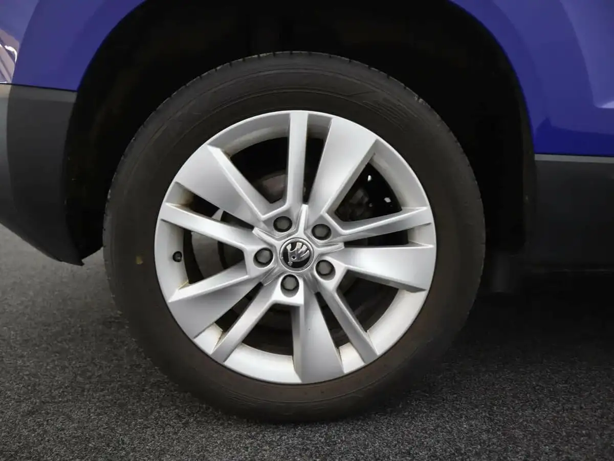 2019-skoda-karoq-10-tsi-se-technology-big-6