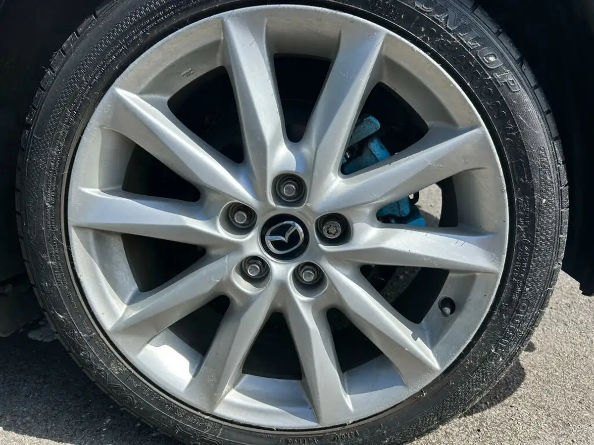 2018-mazda-mazda3-20-sport-nav-120ps-hatchback-5d-big-34