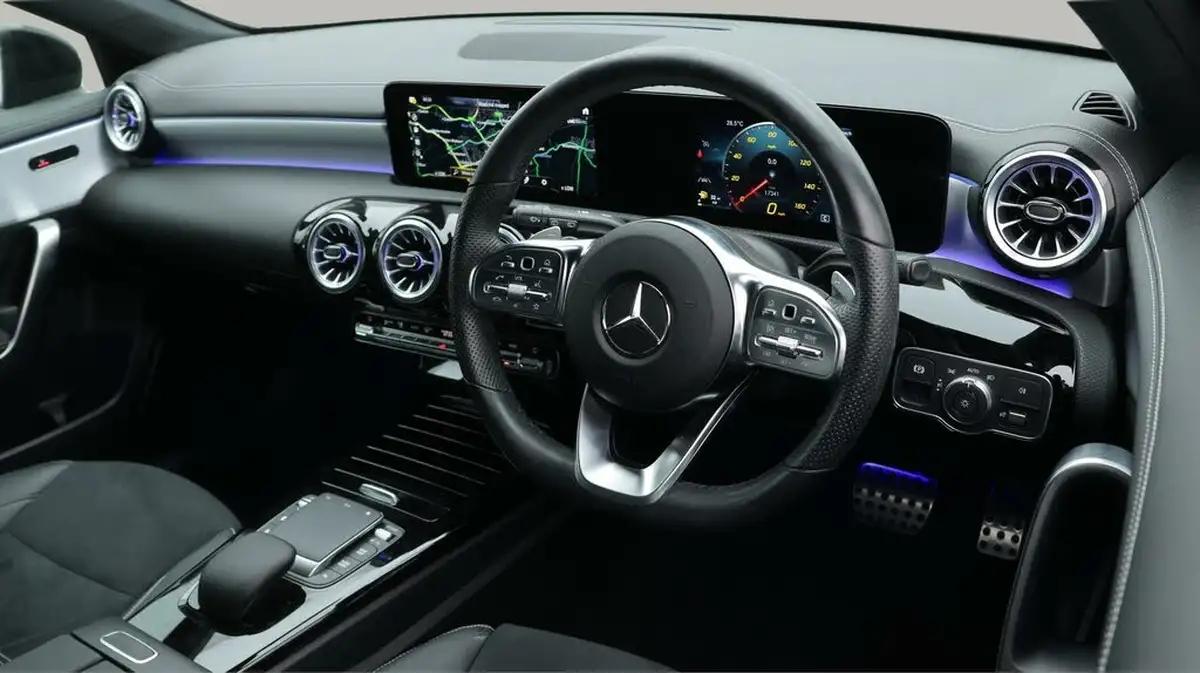 2022-mercedes-benz-a-class-13-a180-amg-line-executive-edition-hatchback-5d-7g-dct-big-9