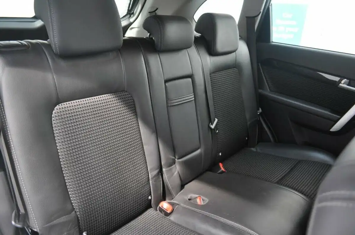 2012-chevrolet-captiva-22td-lt-22vcdi-7st-big-15