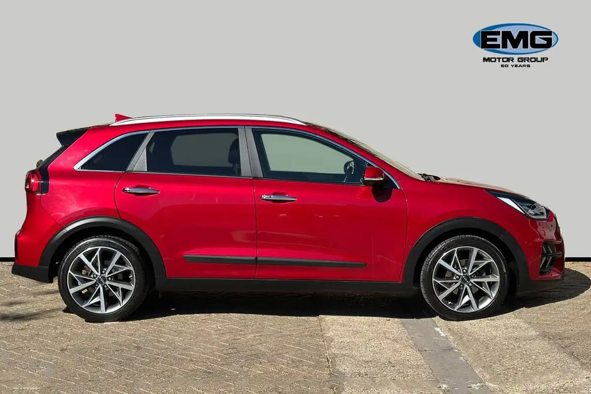 2022-kia-niro-16-gdi-4-139bhp-132kwh-big-3