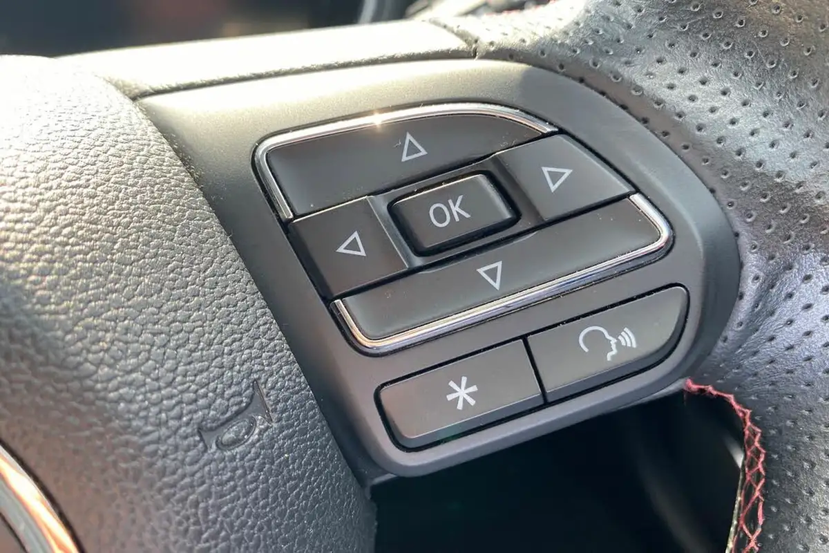 2023-mg-hs-15t-gdi-trophy-258ps-plug-in-hybrid-auto-big-28