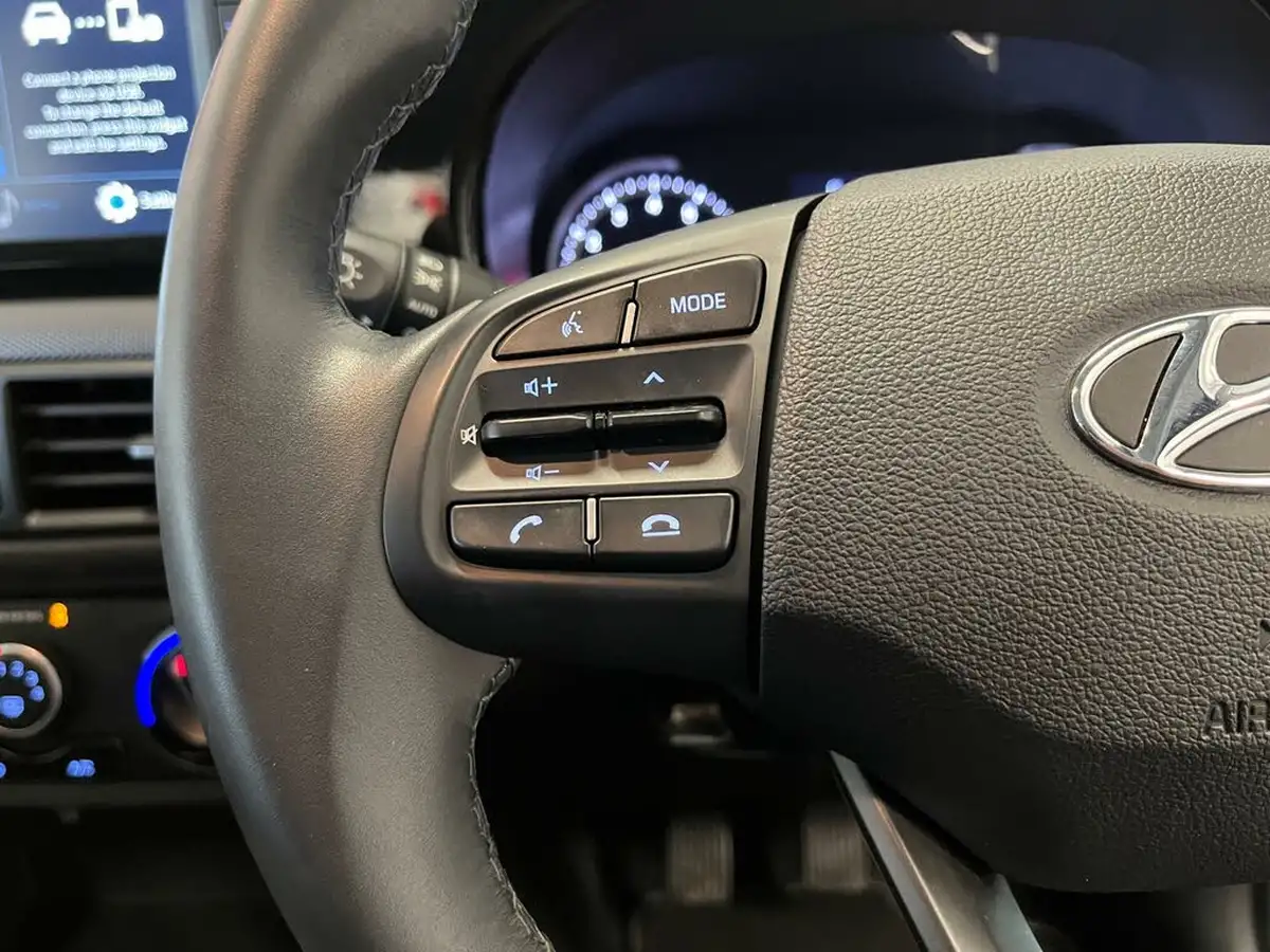 2021-hyundai-i10-10-se-connect-big-22